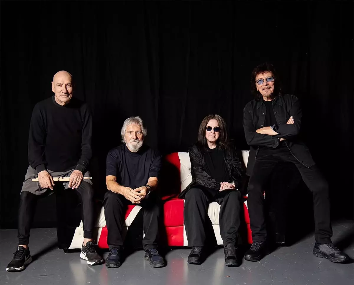 Ozzy Osbourne, Black Sabbath ile 20 Yıl Sonra Son Kez Sahne Aldı