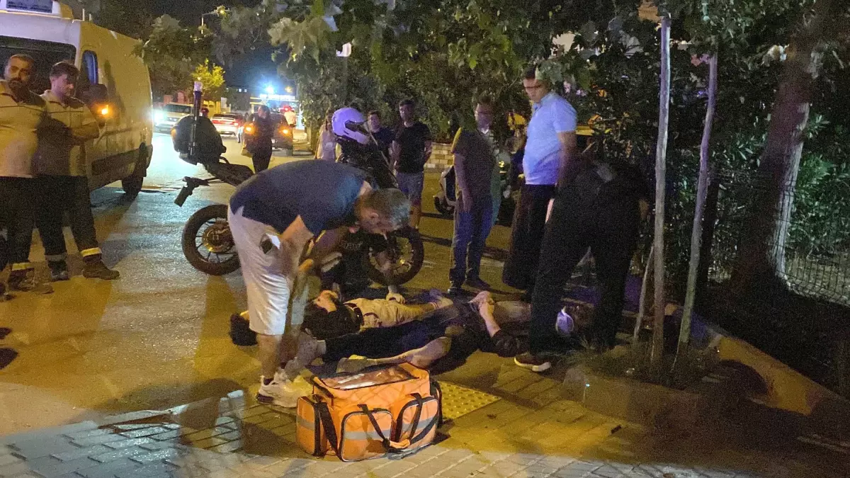 Çorlu'da Motosiklet ile Otomobil Çarpıştı: 2 Yaralı