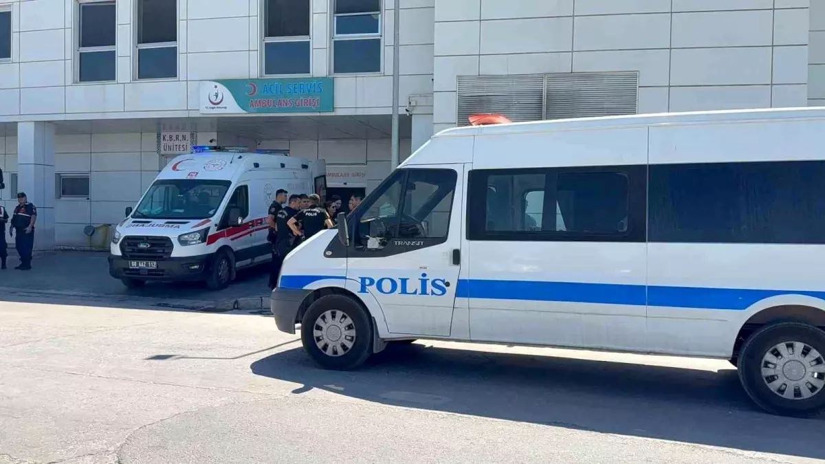 Aksaray'da Fabrikada Kazan Patlaması: 1 İşçi Hayatını Kaybetti, 3 Yaralı