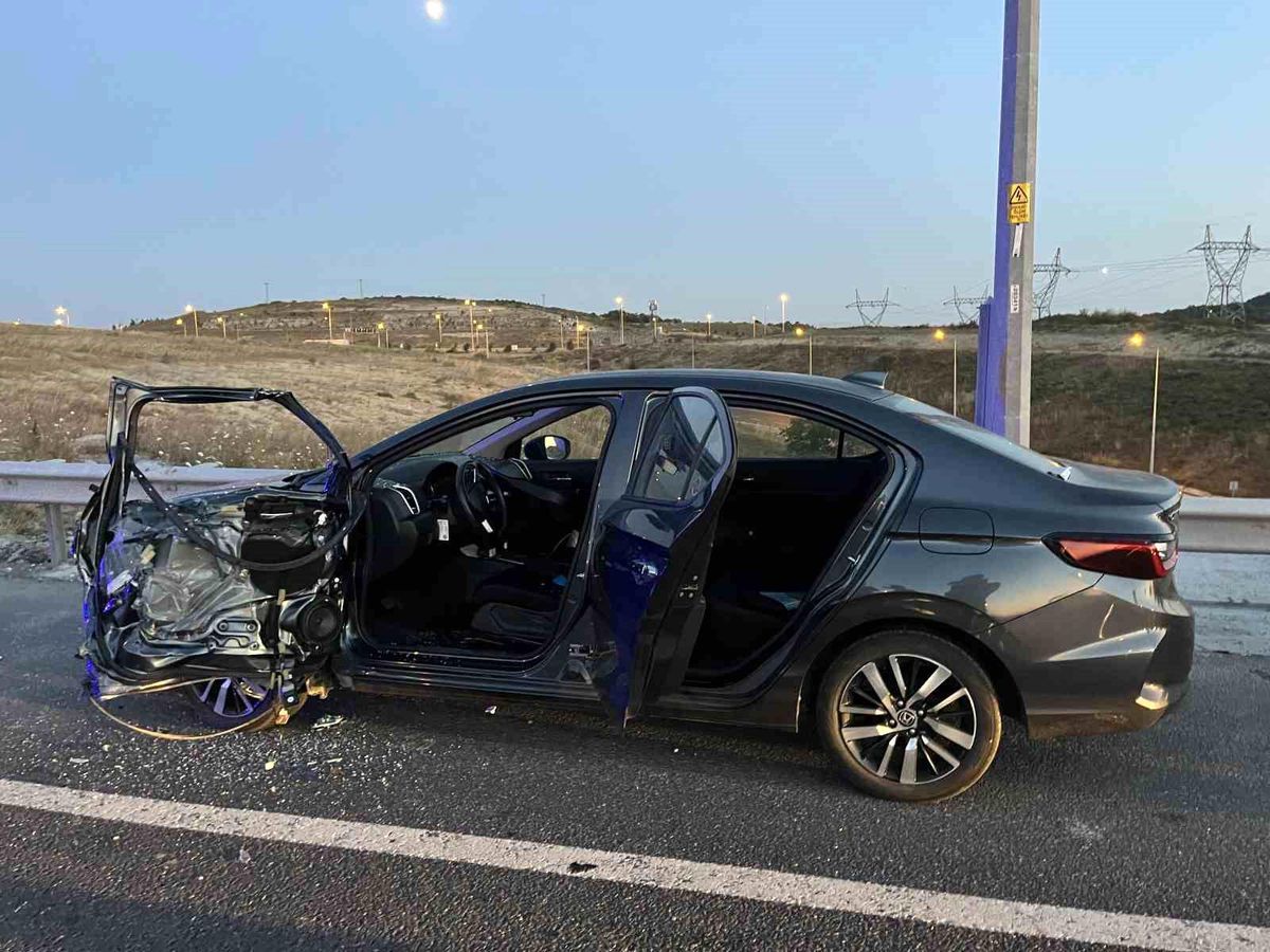 Arnavutköy'de Trafik Kazası: Sürücü Hayatını Kaybetti