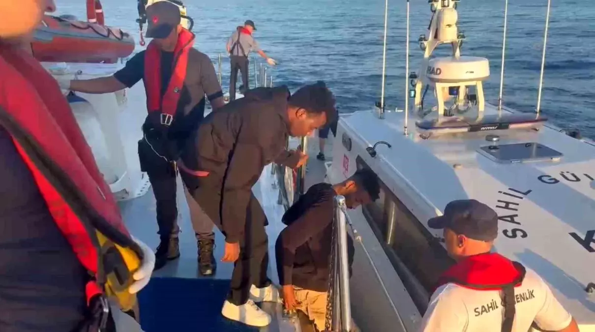 Bodrum Açıklarında 19 Düzensiz Göçmen Yakalandı