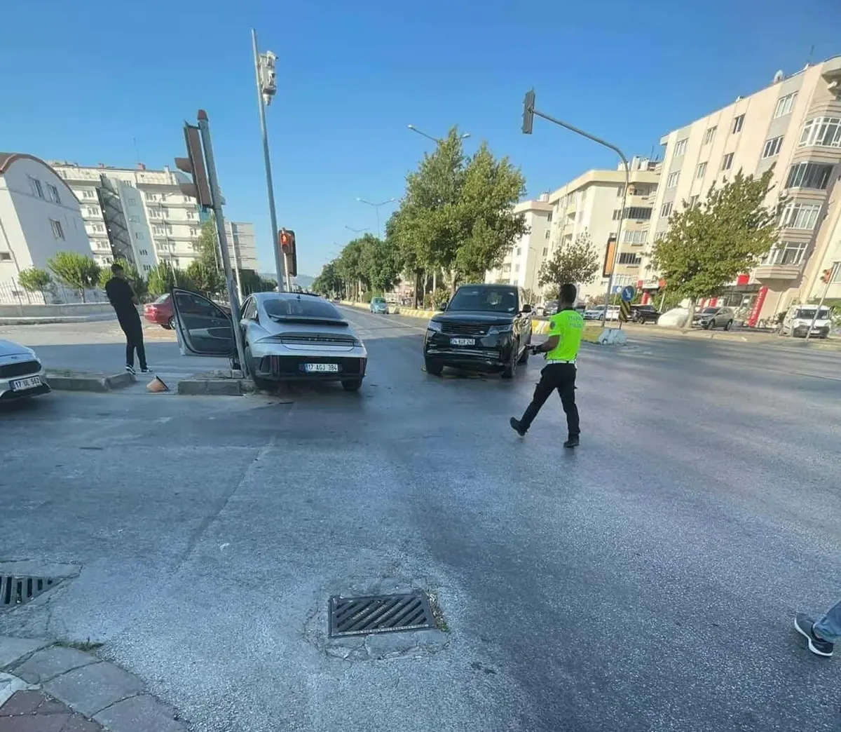 CHP Milletvekili Gamze Akkuş İlgezdi Kazada Yaralandı
