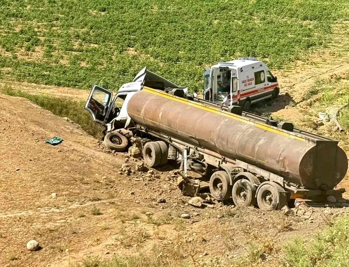 Cizre'de Trafik Kazası: 2 Yaralı