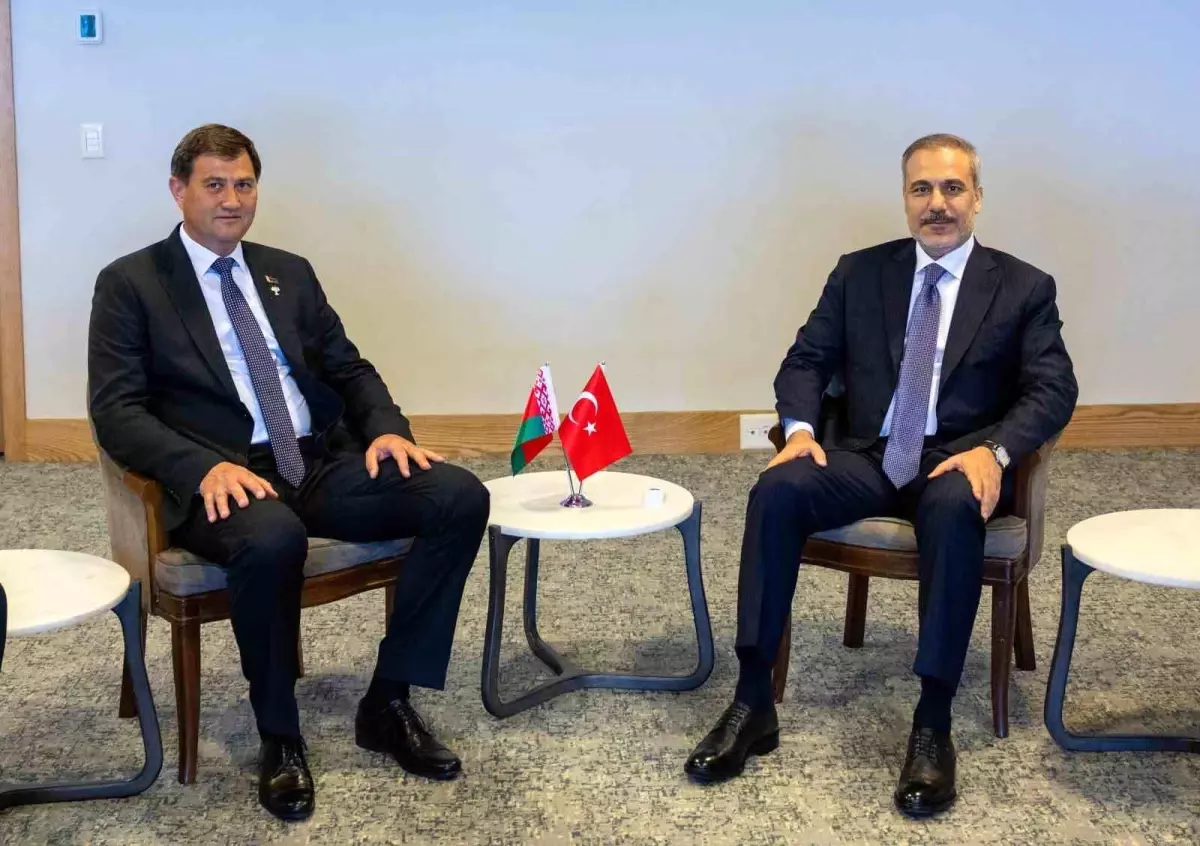 Dışişleri Bakanı Fidan, BRICS Zirvesi'nde Belaruslu Mevkidaşı ile Görüştü