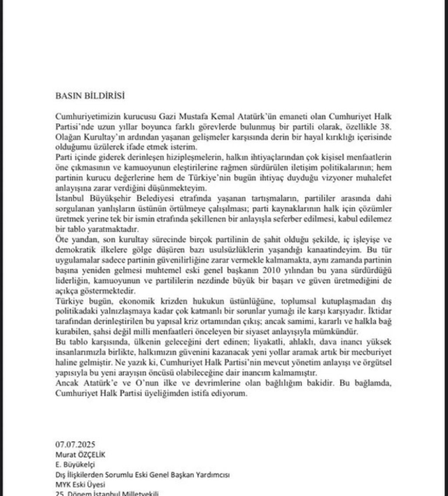 Former Deputy Chairman Murat Özçelik resigned from the CHP