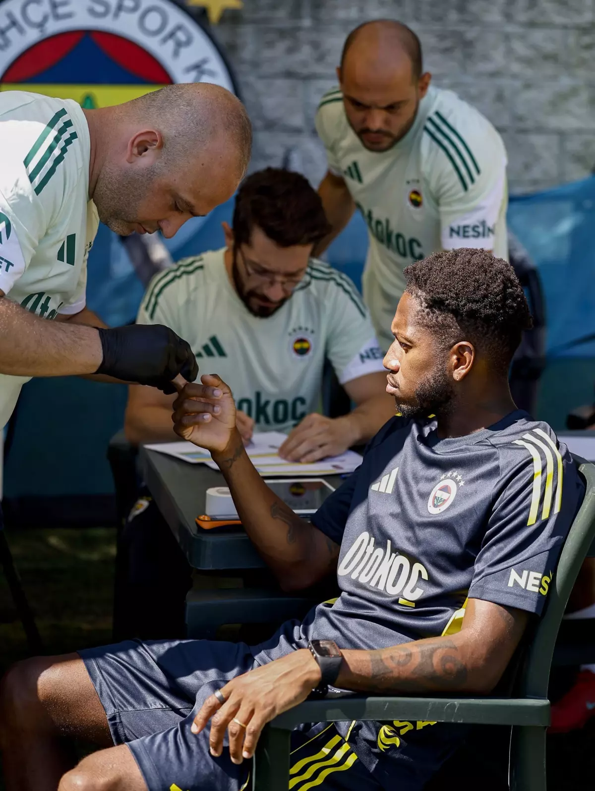 Fenerbahçe'de Futbolcular Yeni Sezon İçin Sağlık Testlerinden Geçiyor