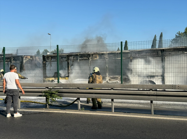 Fire broke out in a bus in Istanbul