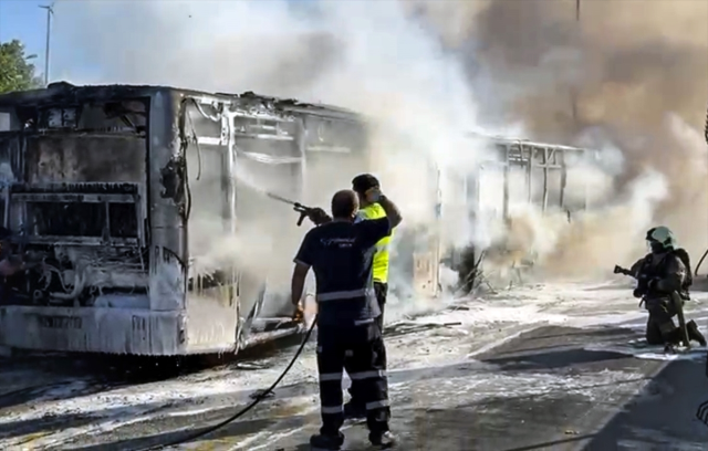 Fire broke out in a bus in Istanbul