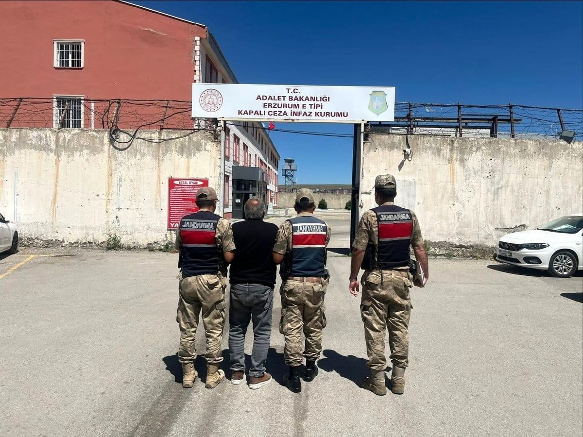 Erzurum'da Jandarma, 100 Aranan Şahsı Yakaladı