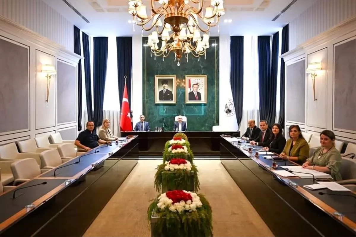 Kırklareli İl Encümeni Toplantısı gerçekleştirildi
