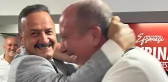 Kırkpınar'da karşılaşan Ağıralioğlu ve İnce güreşe tutuştu