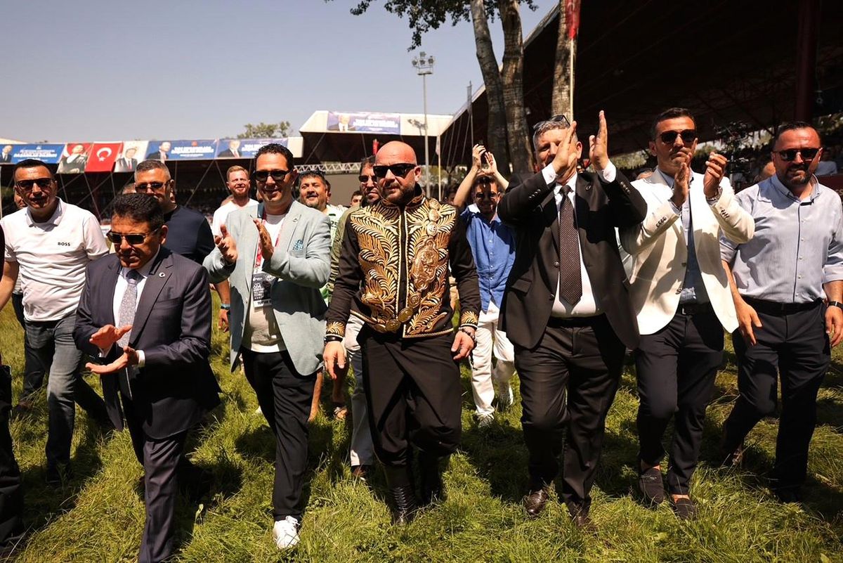 Kırkpınar Ağası Ufuk Özünlü, Rekor Bedelle İkinci Kez Ağalık Unvanını Kazandı