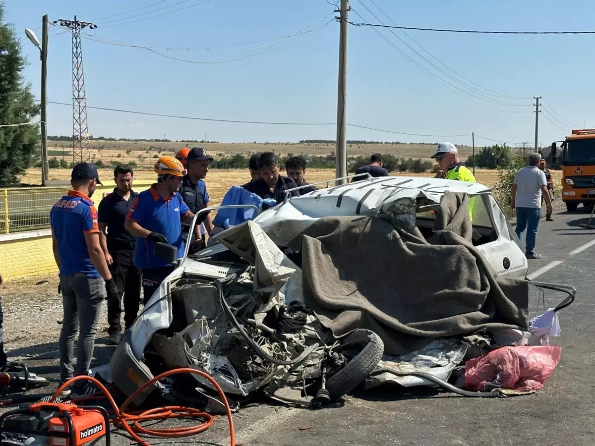 Uşak'ta Trajik Kaza: Baba ve Kız Hayatını Kaybetti