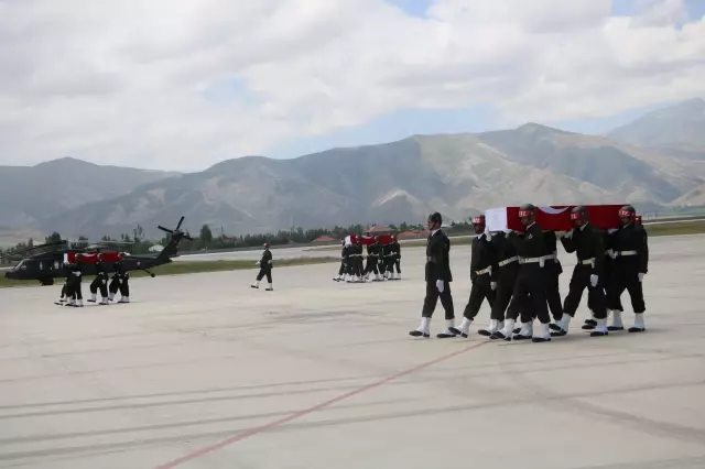 6 soldiers martyred in the Pençe-Kilit Operation were sent off to their hometowns