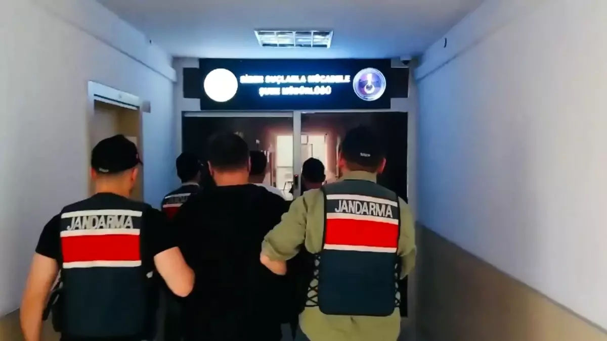Siber Suçlarla Mücadelede 19 İlde Operasyon: 66 Şüpheli Yakalandı