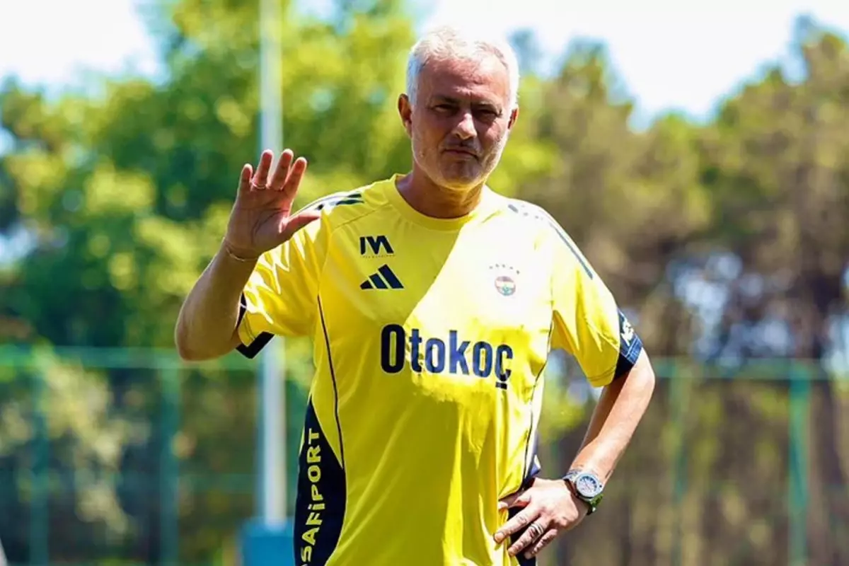 Jose Mourinho'nun yeni yardımcıları belli oldu! Premier Lig'den takviye