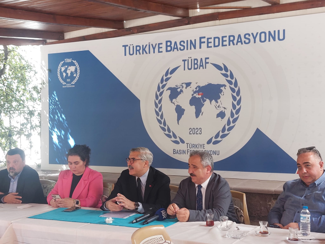 AK Parti Genel Başkan Yardımcısı Yayman: CHP'deki taht kavgası bütün bu süreçleri tetikledi AK Parti Genel Başkan Yardımcısı Yayman: CHP'deki taht kavgası bütün bu süreçleri tetikledi