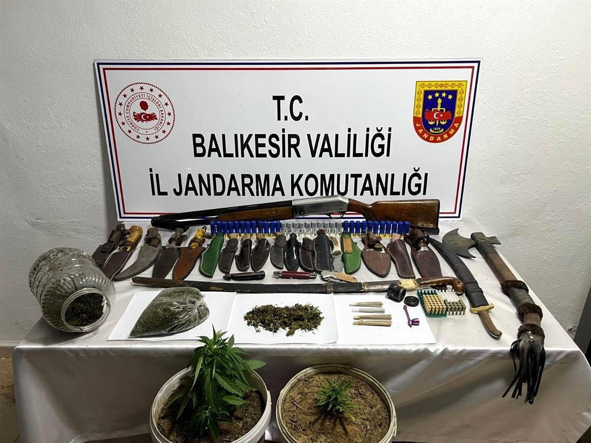Balıkesir'de Uyuşturucu Operasyonları: 17 Şüpheli Yakalandı