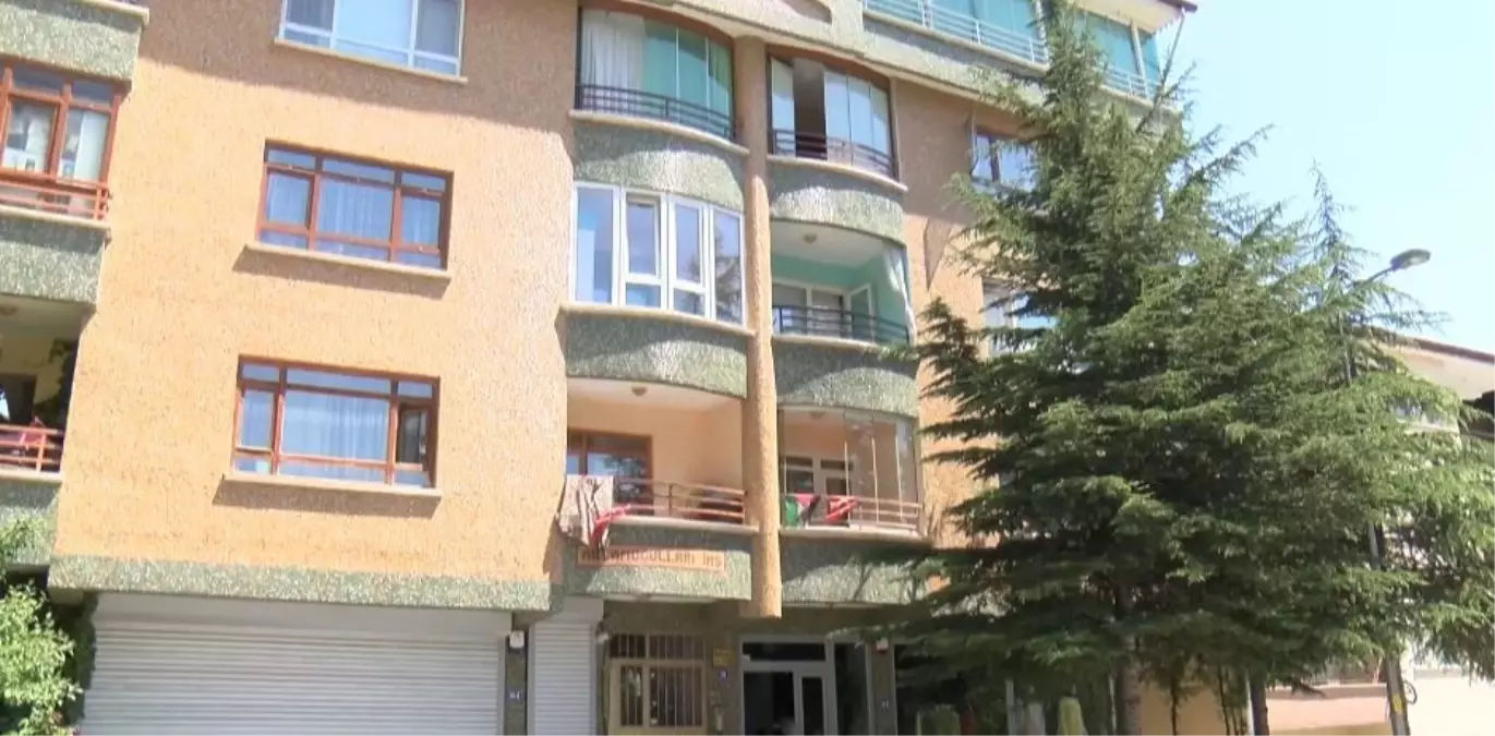 Balkondan Düşen 1,5 Yaşındaki Çocuk Ağır Yaralandı