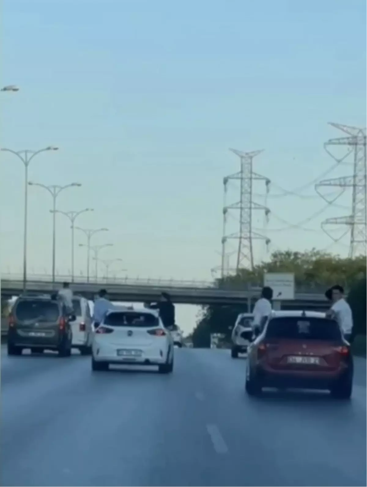 Düğün Konvoyunda Tehlikeli Anlar