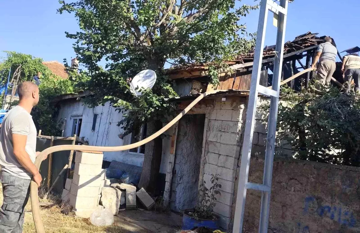 Beyşehir'de Yangın: Bir Ev Kullanılamaz Hale Geldi