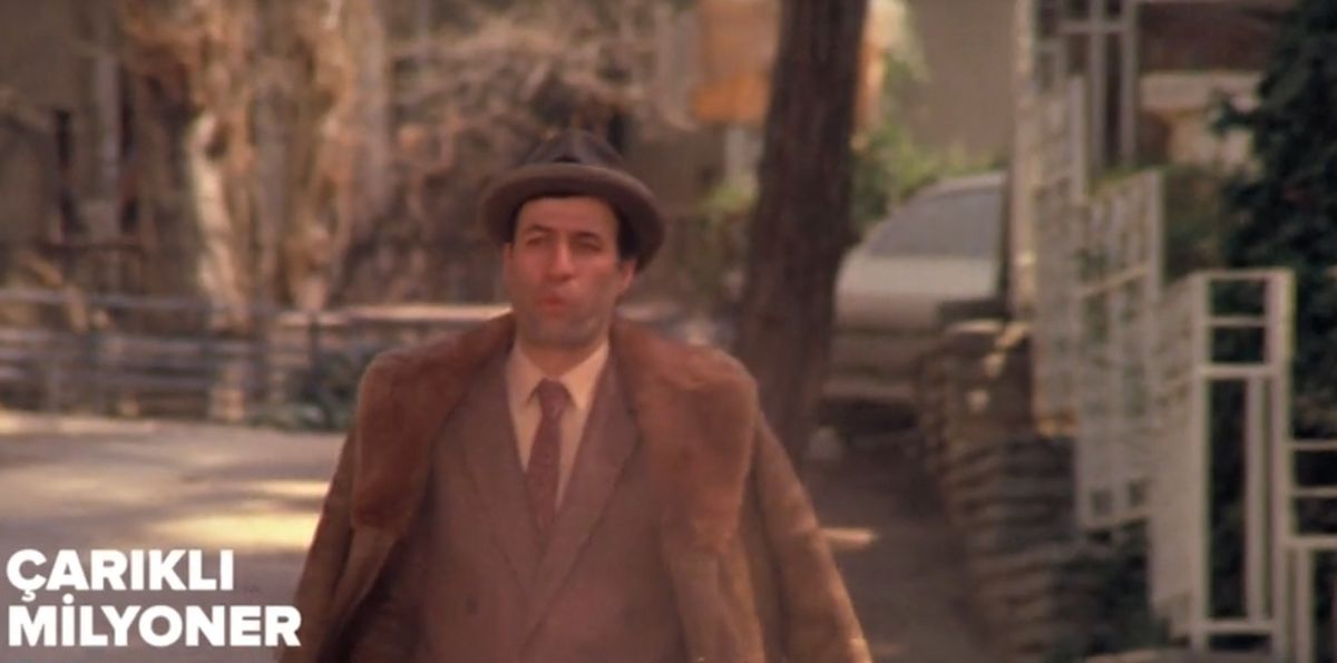 Çarıklı Milyoner filmi oyuncuları kim, konusu ne, sonu nasıl bitiyor? Çarıklı Milyoner filmi ne zaman, nerede çekildi?