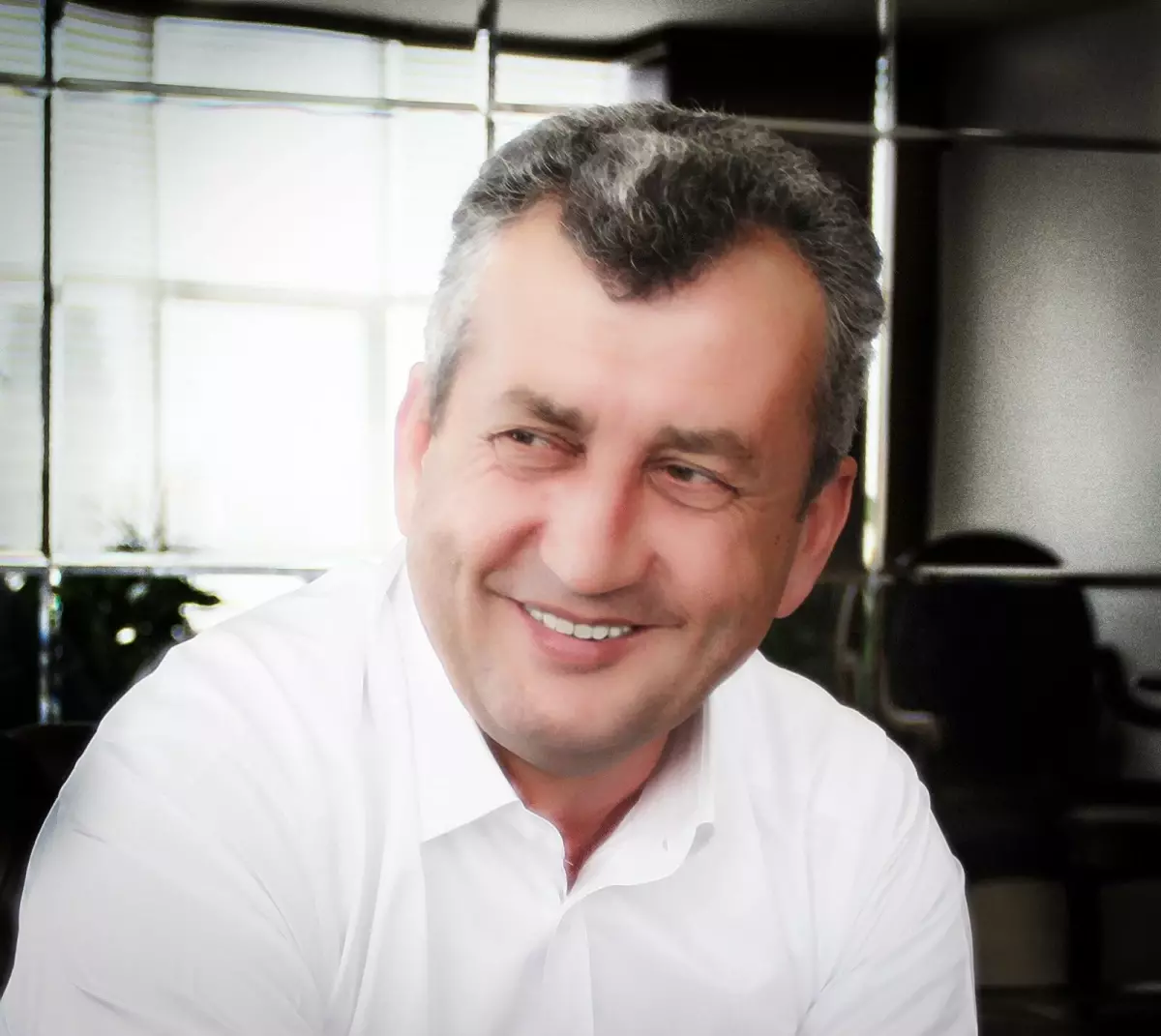 Foça'da Eski Belediye Başkanı Tahir Şahin Kalp Krizi Nedeniyle Hayatını Kaybetti