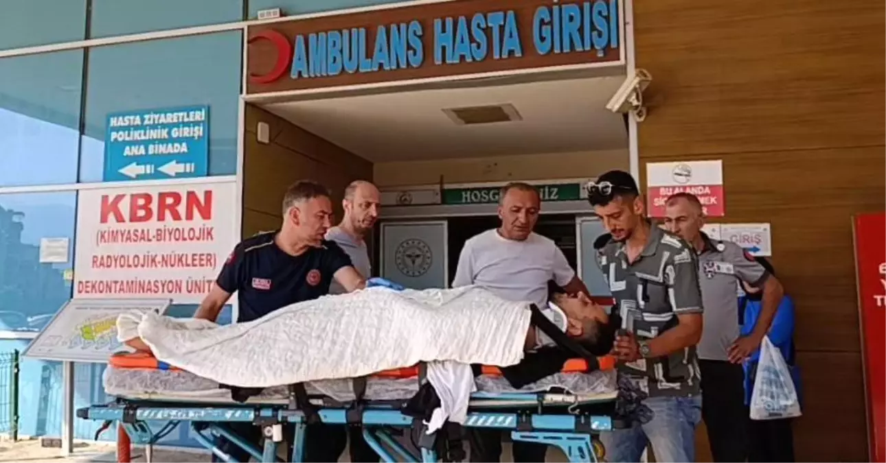 İnegöl'de Elektrik Direğinde Çalışan İşçi Akıma Kapılıp Düştü