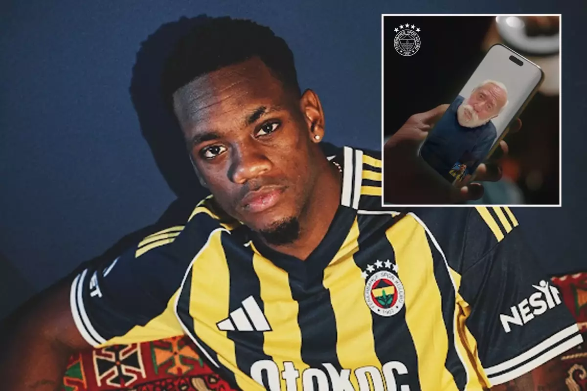 Fenerbahçe Jhon Duran'ı Kurtlar Vadisi'nin efsane ismiyle tanıttı