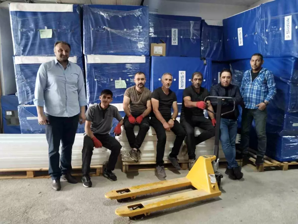 Erzurum'a Uluslararası Standartlarda Buz Pisti Minderleri Ulaştı