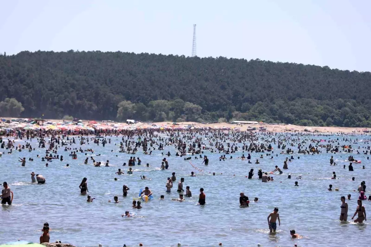 KOSKEM Ekipleri Kocaeli Sahillerinde 202 Kişiyi Boğulma Tehlikesinden Kurtardı