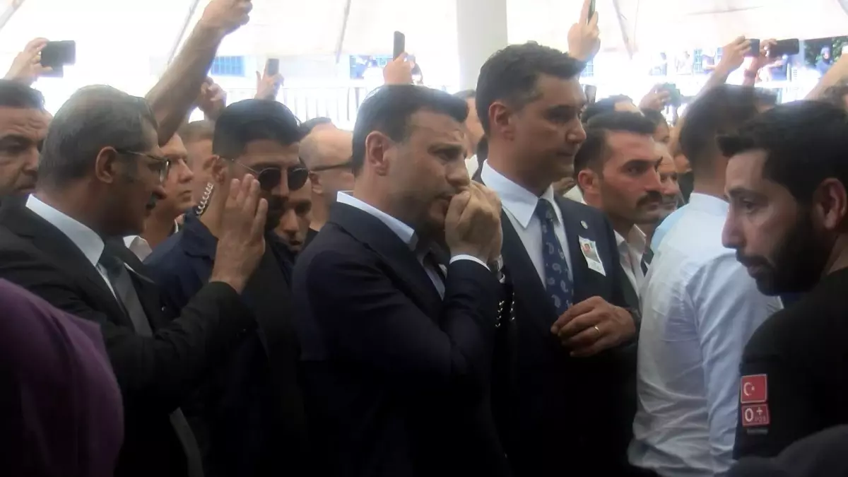 CHP İstanbul İl Başkanlığı Seçimlerinde Hile İddiası: Soruşturma Başlatıldı