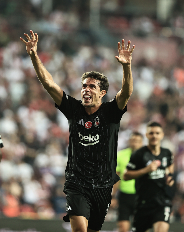 Paulista explained the reason for his tears in the Galatasaray match