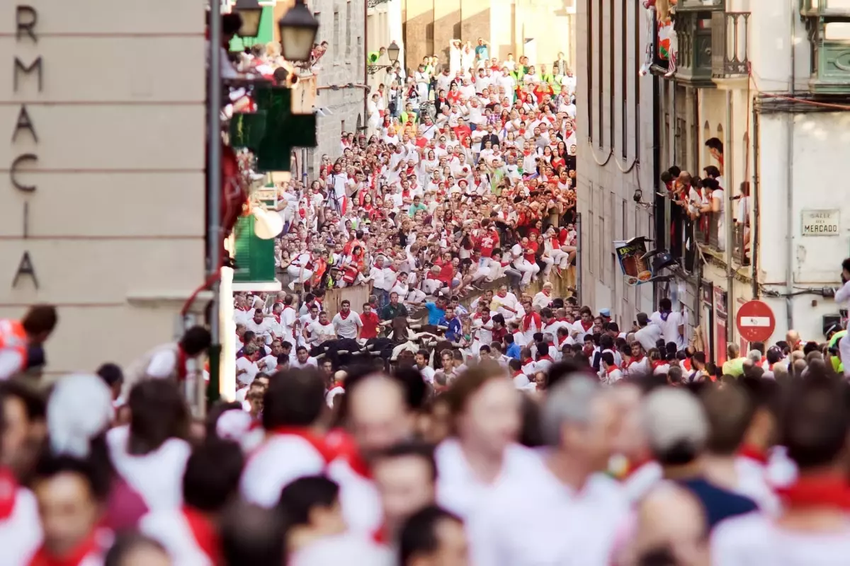 San Fermin Festivalinde Boğa Koşularında 8 Yaralı