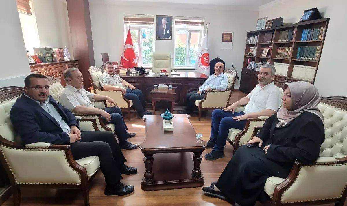 Diyanet Emekli Hac Daire Başkanı Sarı'dan Müftü İmamoğlu'na Ziyaret