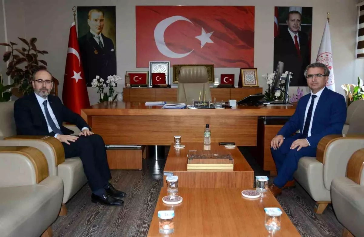 Fatih Karabacak'tan Hakkı Öztürk'e Veda Ziyareti