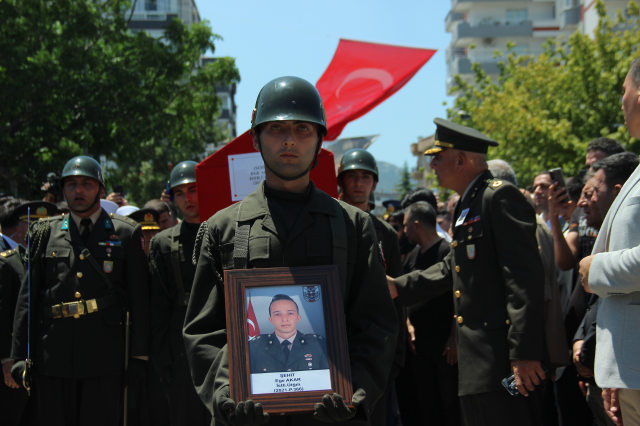 Friends bid farewell to Martyr Ege Akar with the Harbiye March