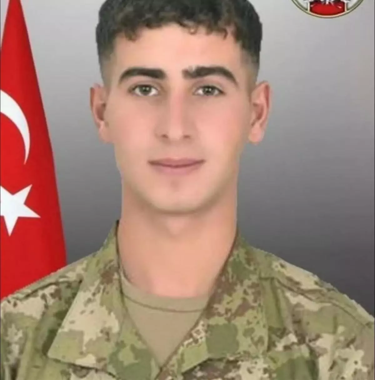 Pençe-Kilit Harekatı'nda şehit olan Piyade Sözleşmeli Er Ahmet Kuşak son yolculuğuna uğurlandı