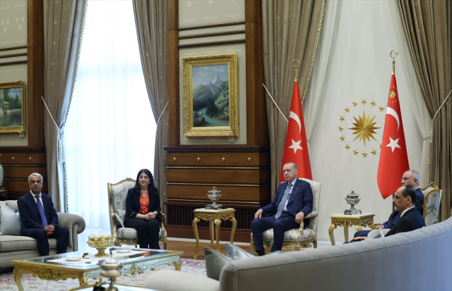 A new phase in the terrorism-free Turkey process! A new call from Öcalan