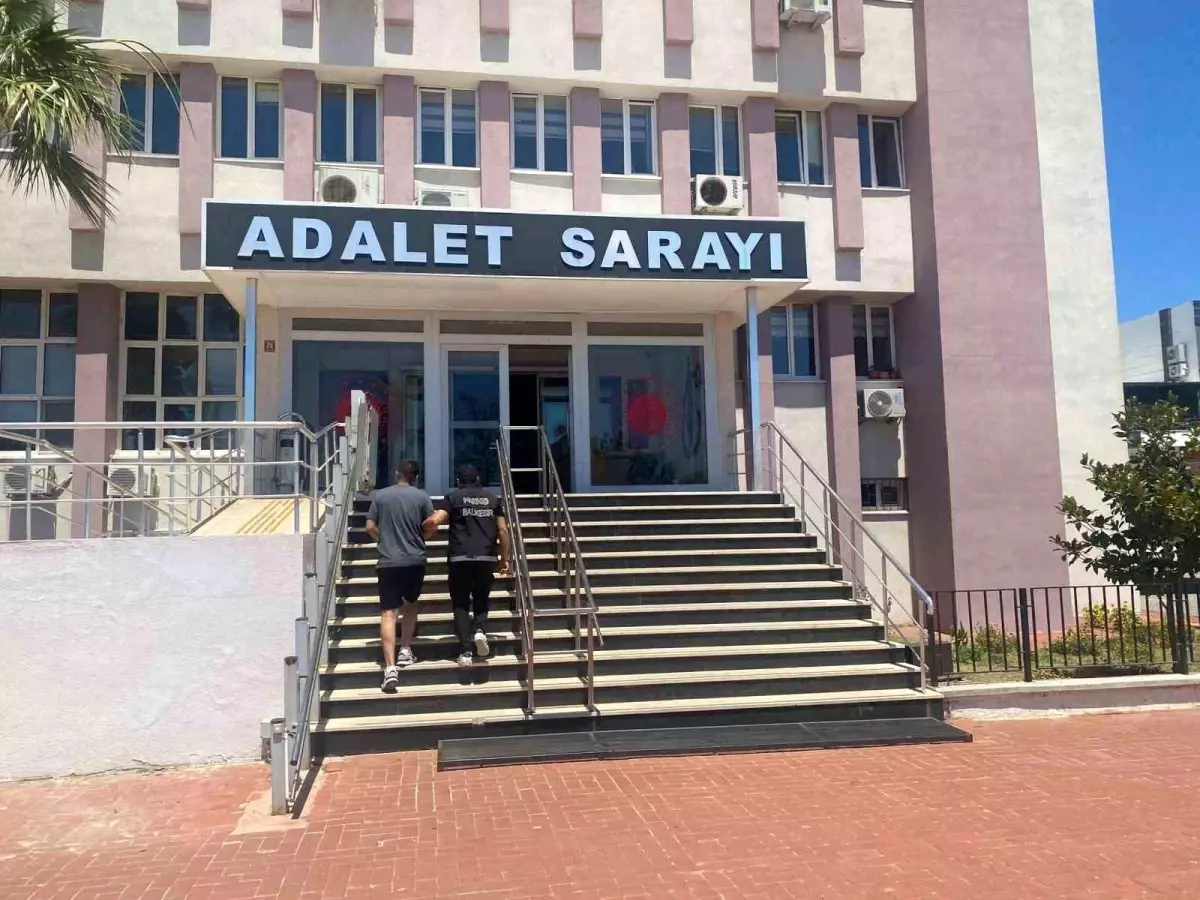 Ayvalık'ta Uyuşturucu Satıcısı Yıl İçinde İkinci Kez Yakalandı