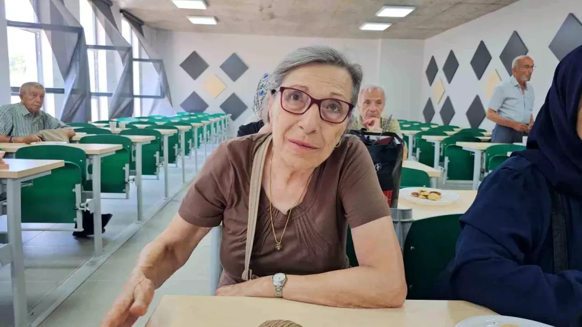 Zonguldak'ta 60 yaş üstü bireyler üniversite sıralarında