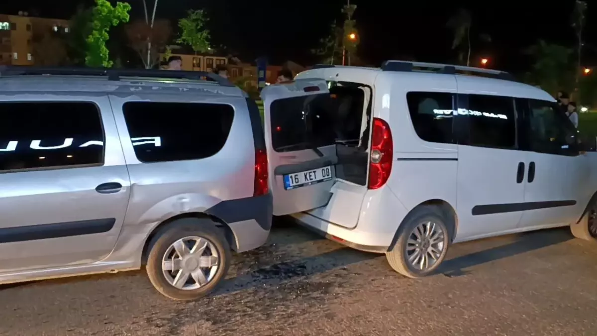 Alkollü Sürücü Motosikletliyi Kovaladı, Birkaç Araca Çarptı