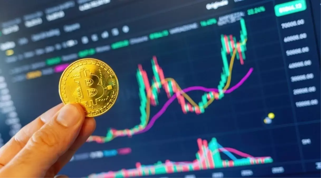 Bitcoin 112 bin doları aşarak rekor kırdı