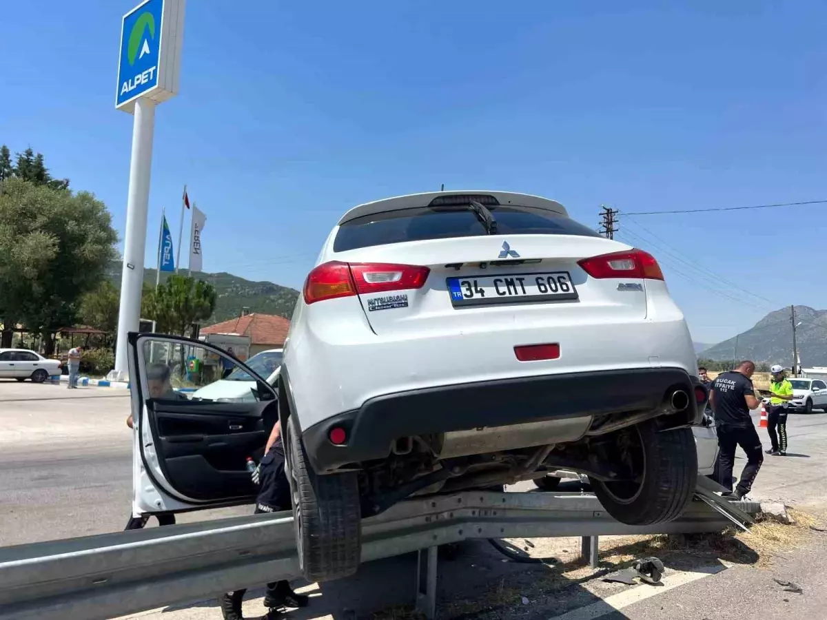 Burdur-Antalya Karayolu'nda Kaza: 5 Yaralı