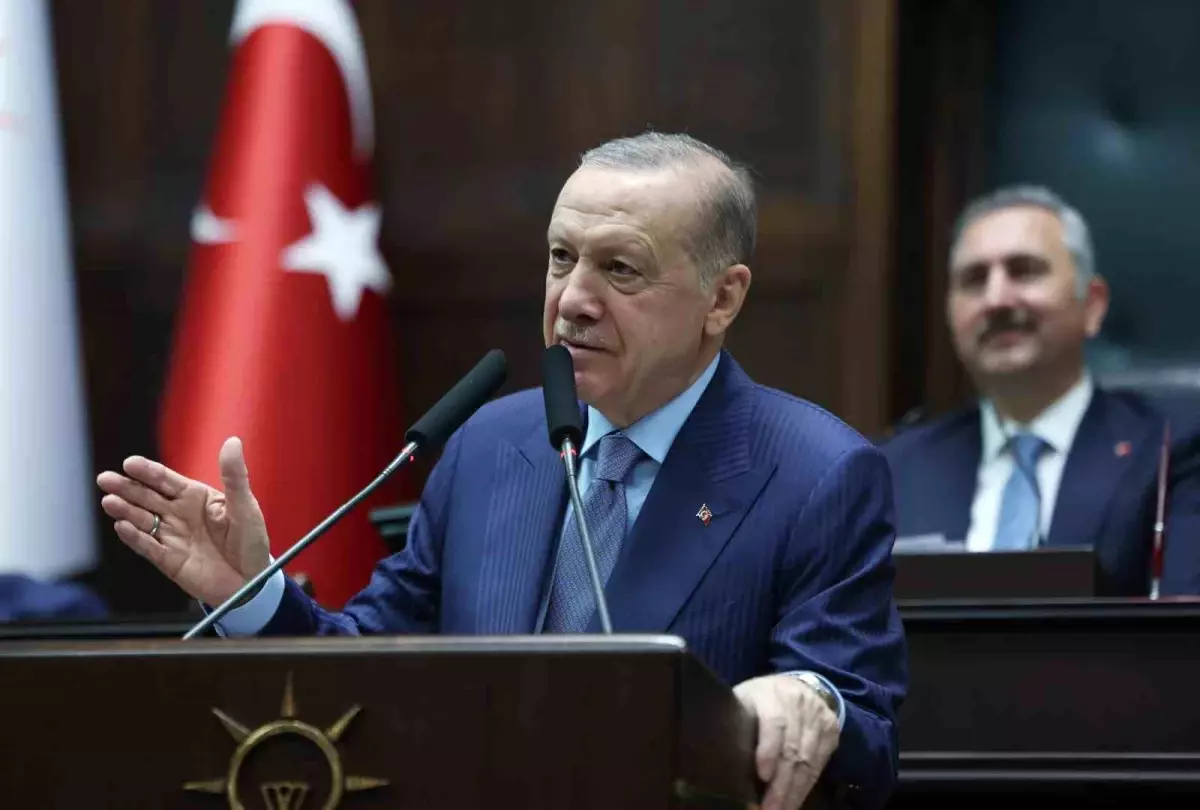 Cumhurbaşkanı Erdoğan: 'Anayasa ve Seçim Kanunu değişmediğine göre cumhurbaşkanı ve milletvekilliği seçimi 2028 yılında, mahalli idareler seçimleri...