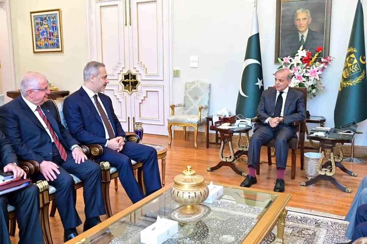 Türkiye-Pakistan İlişkileri Güçleniyor