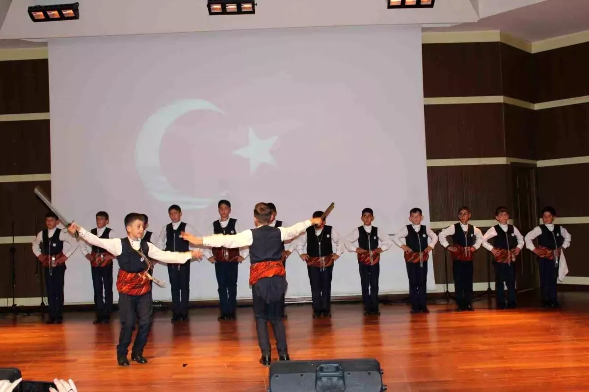 Erzurum Halk Oyunları Derneği Faaliyetlerine Yeniden Başladı