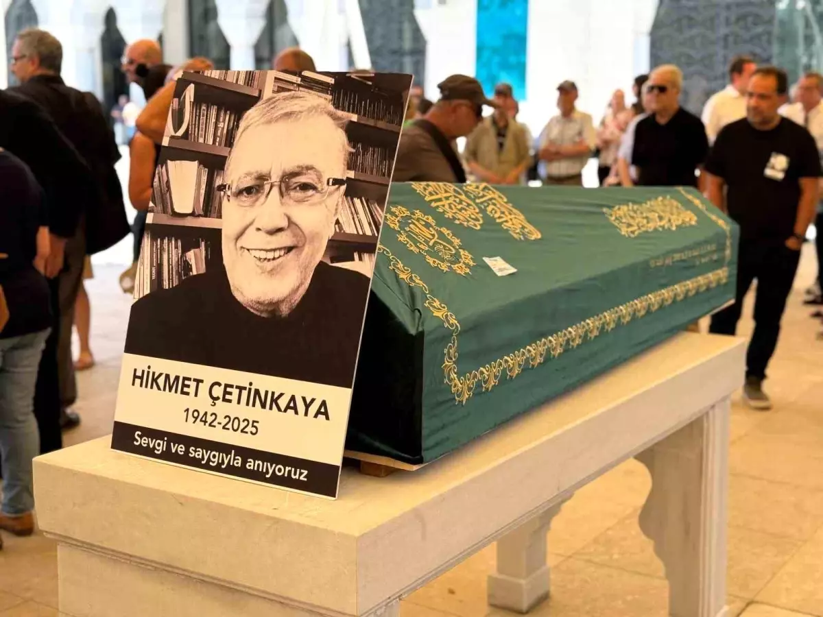 Gazeteci Hikmet Çetinkaya Son Yolculuğuna Uğurlandı