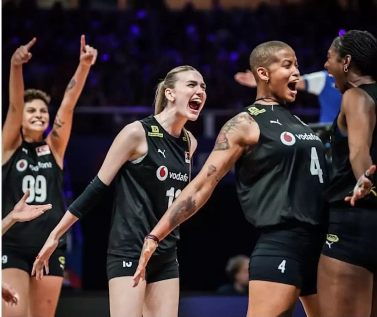 A Milli Kadın Voleybol Takımı, Hollanda'yı 3-0 Geçerek VNL Fİnallerini Garantiledi
