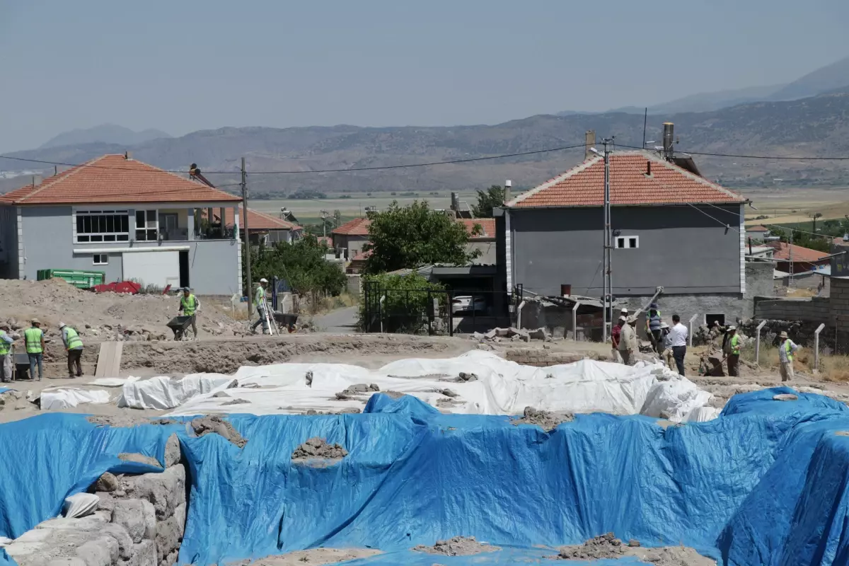 Kayseri'de Roma Dönemi Mozaik Kazılarında Yeni Alanlar Bulundu